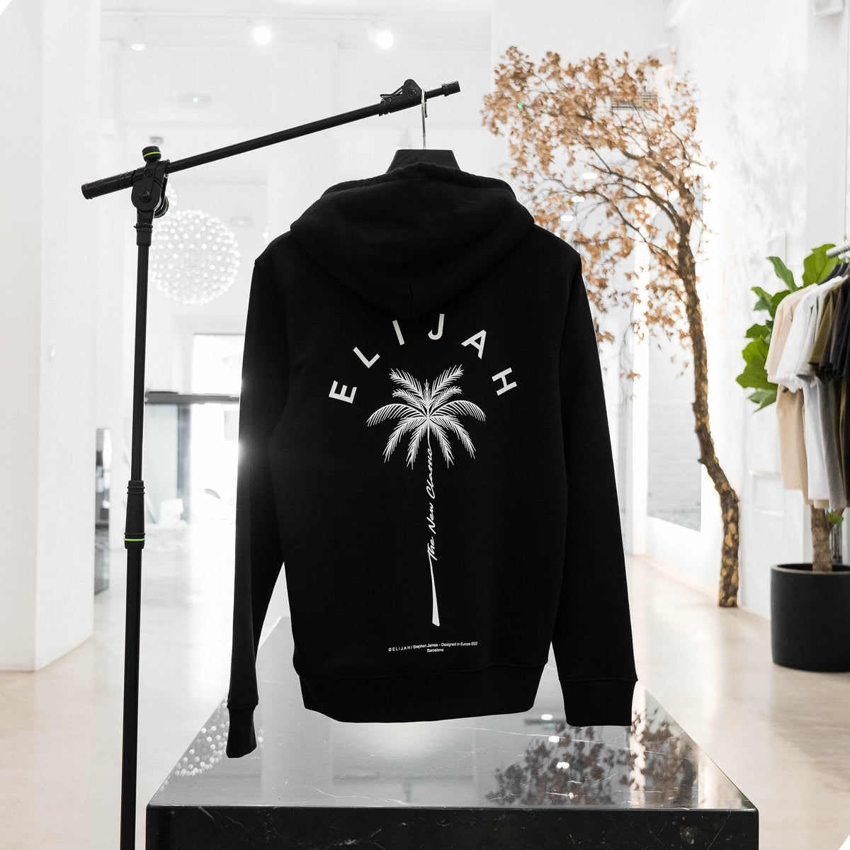 Sudadera con Palmera – Blanco / Negro